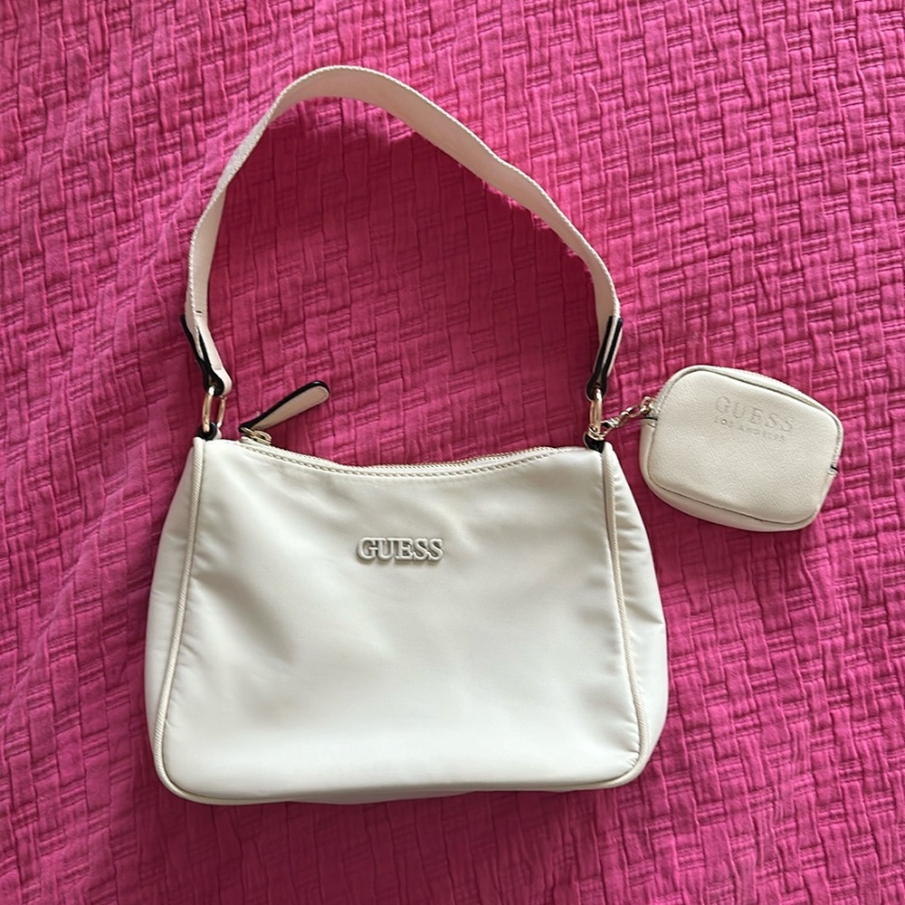 Guess Shoulder Bag